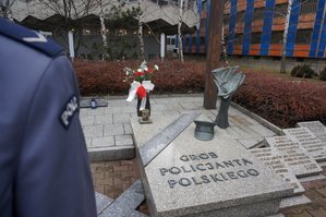 Uroczystości Katyńskie przy Grobie Policjanta Polskiego