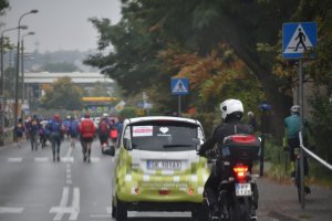 zdjęcie kolorowe: śląscy policjanci podczas zabezpieczenia XI Silesia Marathon