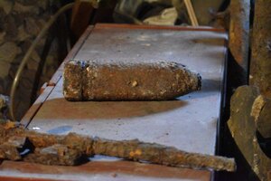 zdjęcie kolorowe: zabezpieczone niewybuchy