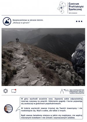 zdjęcie kolorowe: szlak turystyczny w górach na którym są ludzie i napis: Bezpieczeństwo w okresie letnim. Wakacje w górach
