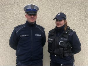 Starszy posterunkowy Anna Czerwik z Komisariatu Policji w Alwerni oraz sierżant Grzegorz Zając z Komendy Miejskiej Policji w Katowicach