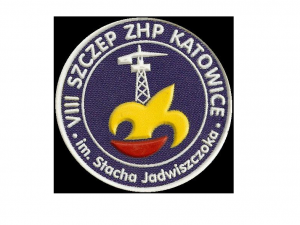 zdjęcie kolorowe: naszywka na mundur VIII Środowiskowego Szczepu Harcerskiego im. Stacha Jadwiszczoka MEH