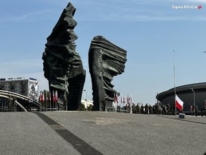 zdjęcie kolorowe: Pomniki Powstańców Śląskich w Katowicch