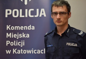 zdjęcie kolorowe: starszy sierżant Łukasz Palka dzielnicowy rejonu nr 53