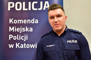 zdjęcie kolorowe: starszy posterunkowy Bartosz Kolasa