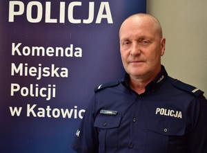 zdjęcie kolorowe: starszy posterunkowy Jacek Osowski - dzielnicowy rejonu numer 53