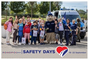 zdjęcie kolorowe: plakat informujący o ROADPOL Safety Days 2024