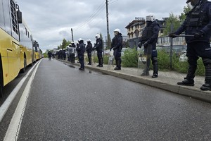 Na zdjęciu policjanci podczas zabezpieczenia