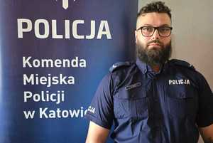 Na zdjęciu widoczny dzielnicowy rej 3 Komisariatu Policji I w Katowicach