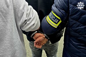 na zdjęciu zatrzymany