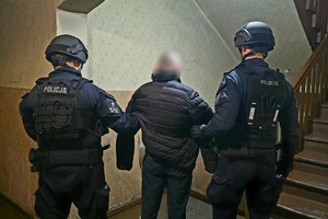 zatrzymany z policjantami